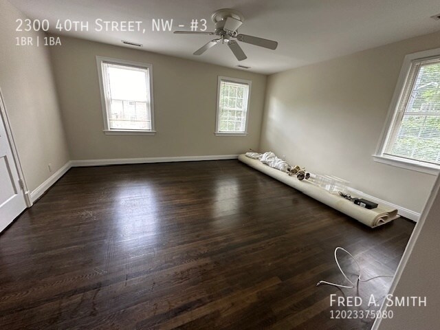 Building Photo - Glover Park Spacious Beautiful One-Bedroom...