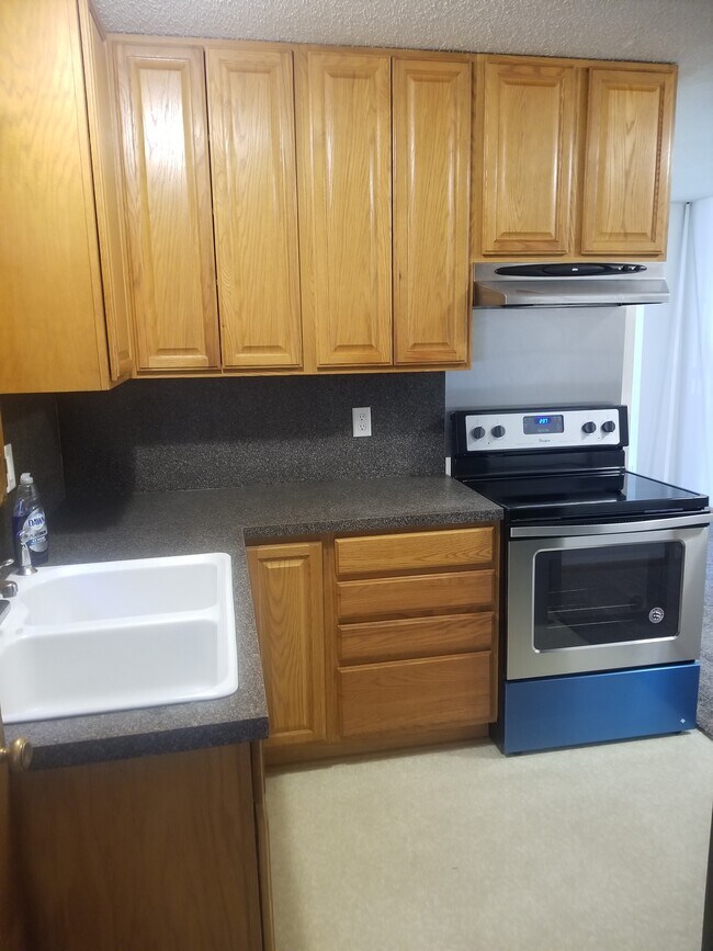 Kitchen - 5731 Xerxes Ave S