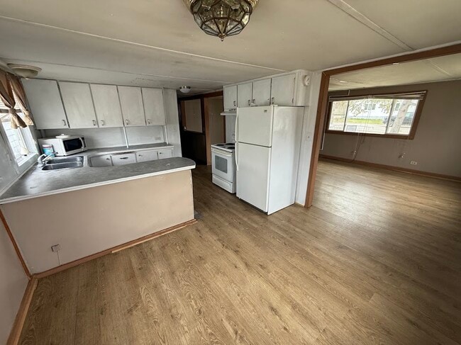 Foto del edificio - 477 Maple St