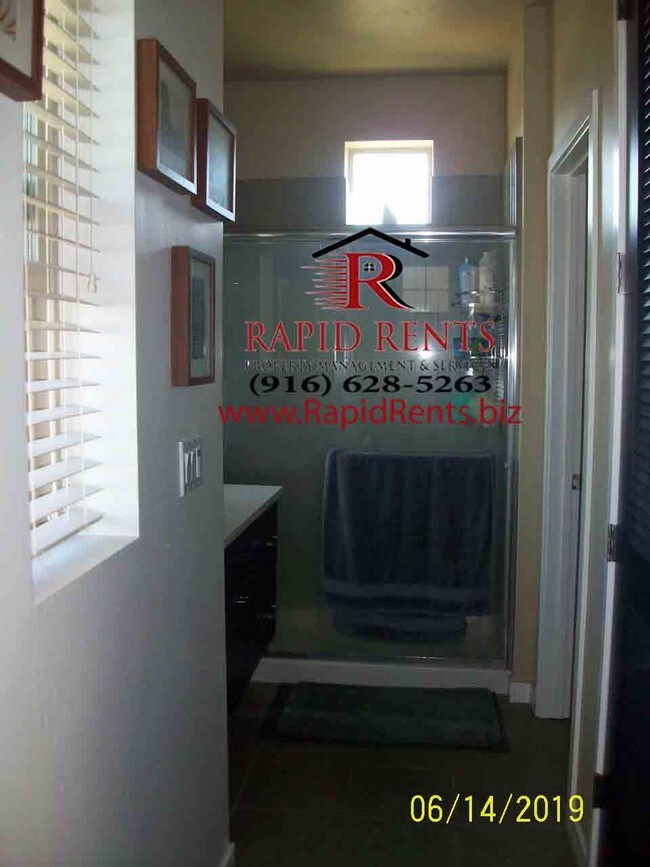 Building Photo - 400 Tailoff Ln