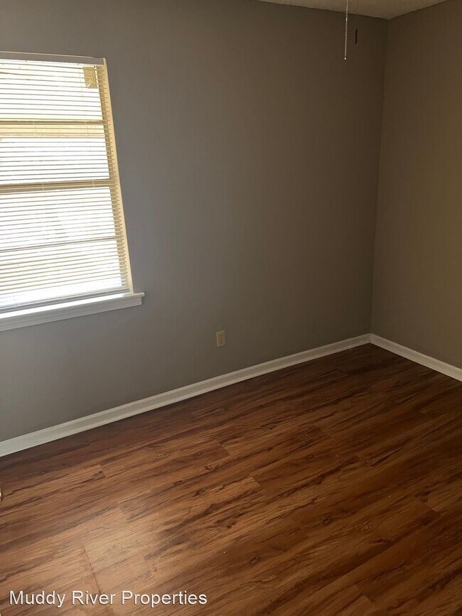 Foto del edificio - 3 br, 1 bath House - 2615 Eastbrook Drive