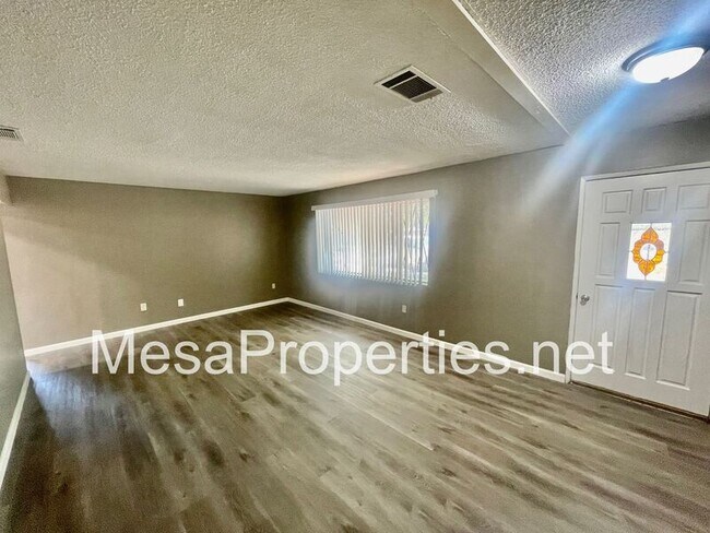 Foto del edificio - 17528 Hawthorne Ave
