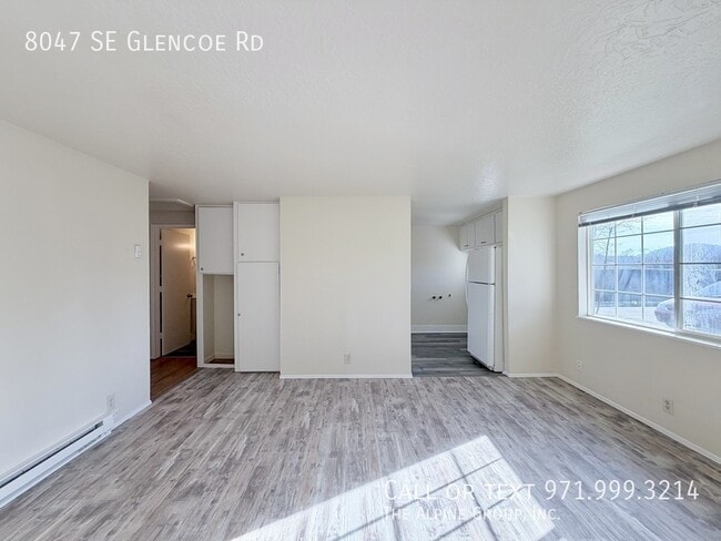 Foto del edificio - 8047 SE Glencoe Rd