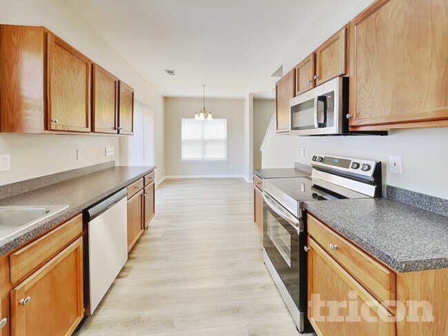 Foto del edificio - 303 Stonewood Crossing Dr