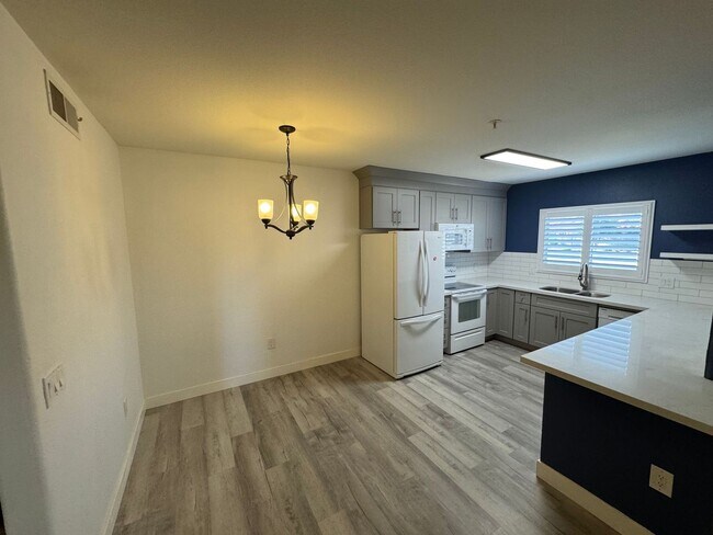 Foto del edificio - Charming 1-Bedroom Home in the heart of Gilbert – Prime Location!