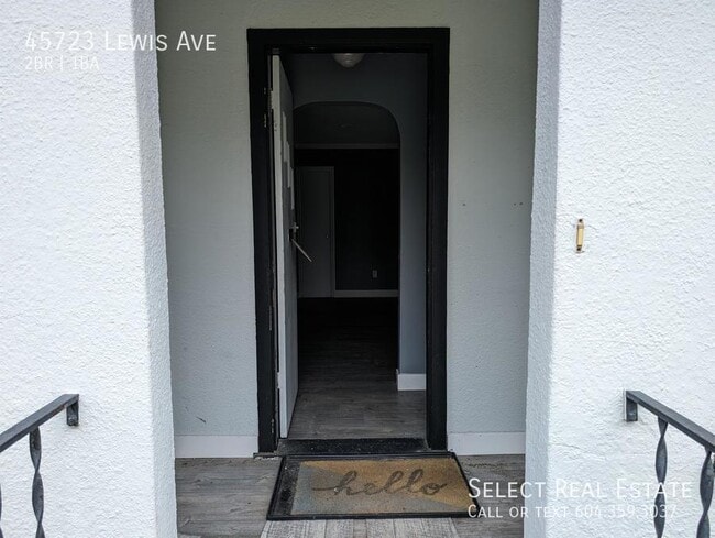 Building Photo - 45723 Lewis Ave