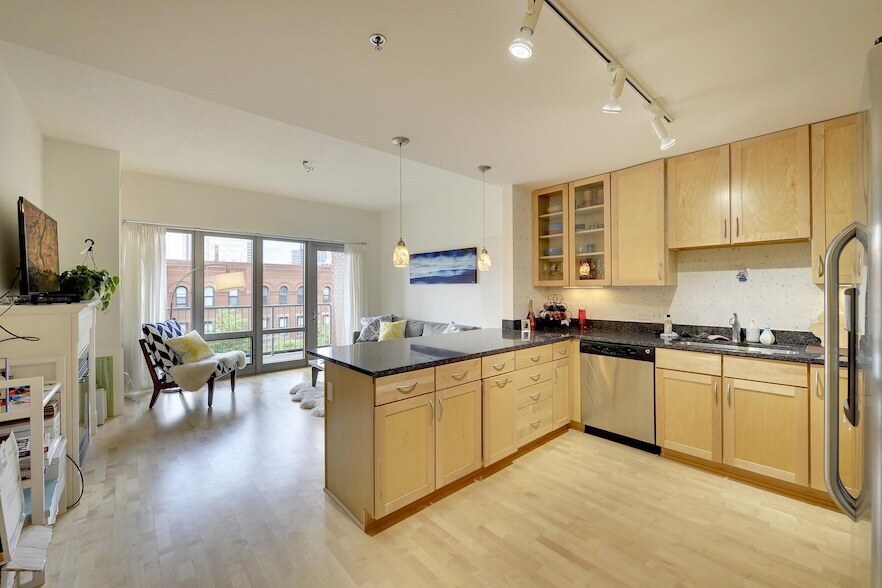 Foto principal - 929 Portland Ave