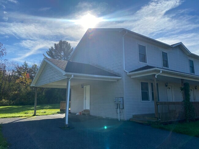 Building Photo - 96 Farrell Rd