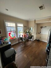 Building Photo - 2973 Washington St