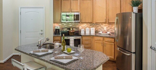 Foto del edificio - 1609 Village Market Blvd SE