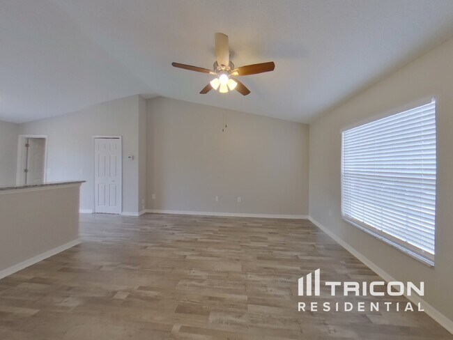 Building Photo - 3055 Tioga Terrace Deltona FL