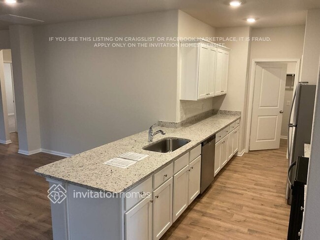 Foto del edificio - 8206 Blooming Meadow Ln