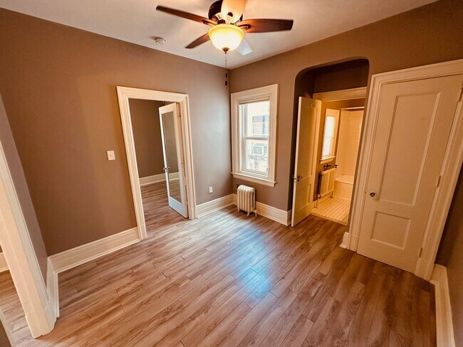 Building Photo - 7 W Philadelphia St