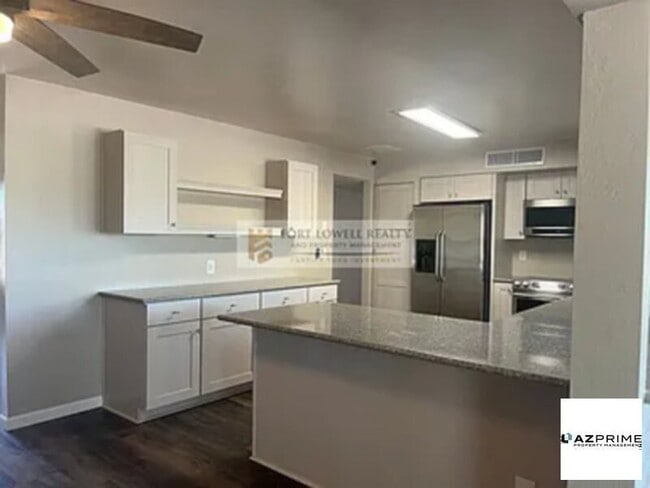 Foto del edificio - Single Family Residence