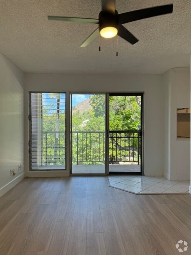 Building Photo - 3721 Kanaina Ave