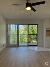 Building Photo - 3721 Kanaina Ave
