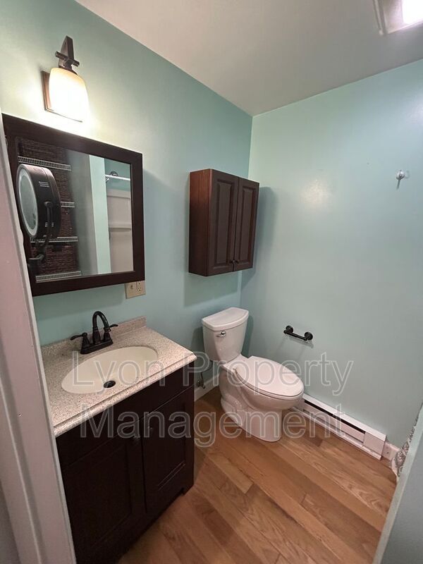 Foto del edificio - 78 Buddington Rd