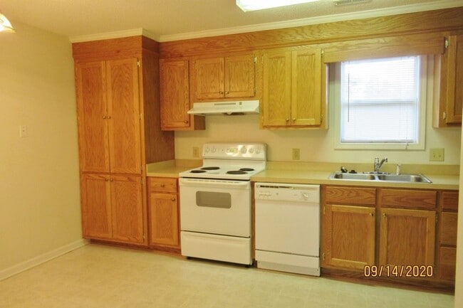 Building Photo - Willow Run- 2 bedroom, 2 bathroom apartment