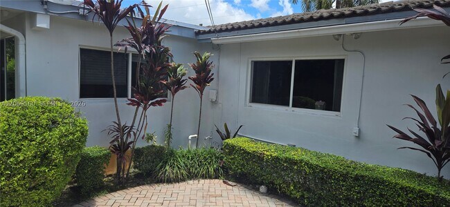 Foto del edificio - 8640 SW 47th St