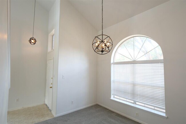 Building Photo - 6527 Wellington Meadows Dr