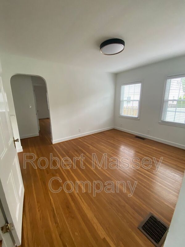 Building Photo - 4109 Winchester Rd