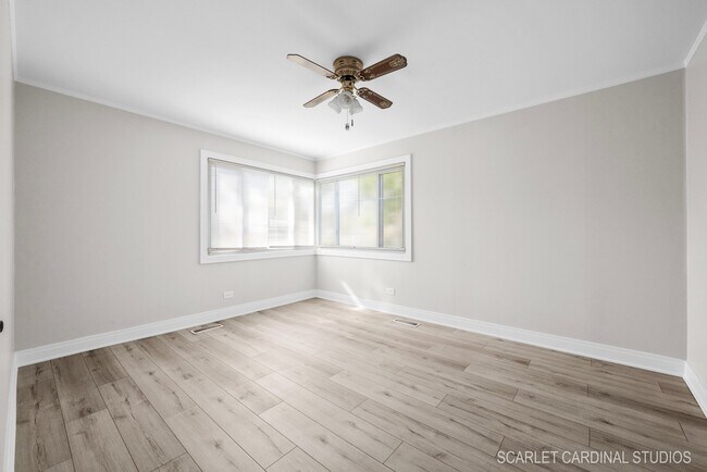 Building Photo - 6203 S Edgewood Ave
