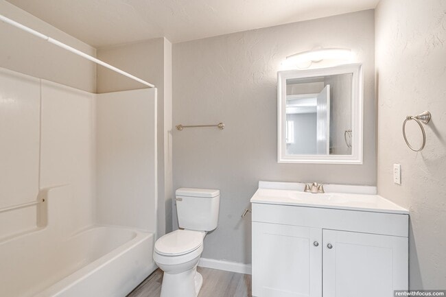 Interior Photo - The Landings