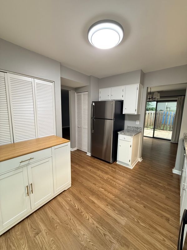 Foto del edificio - 7818 Hummingbird Ln