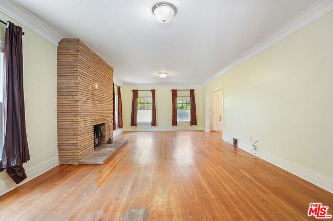 Building Photo - 1716 Buckingham Rd