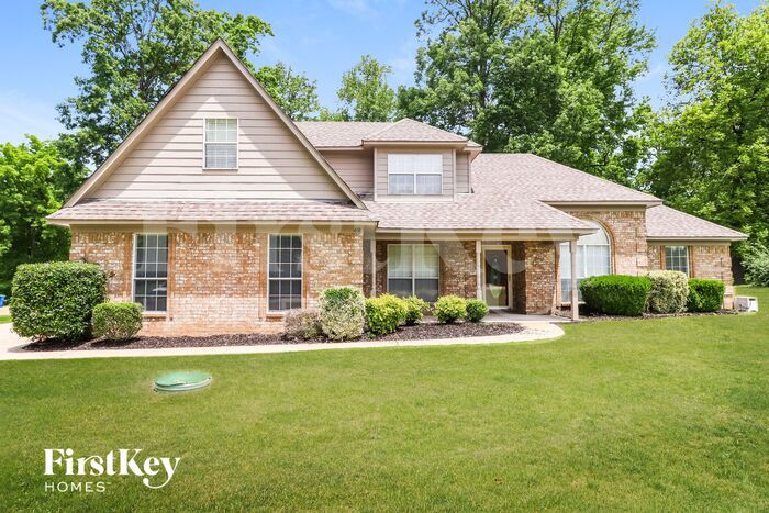 Foto principal - 48 Sweetwoods Dr