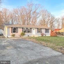 Building Photo - 205 Biddle Rd