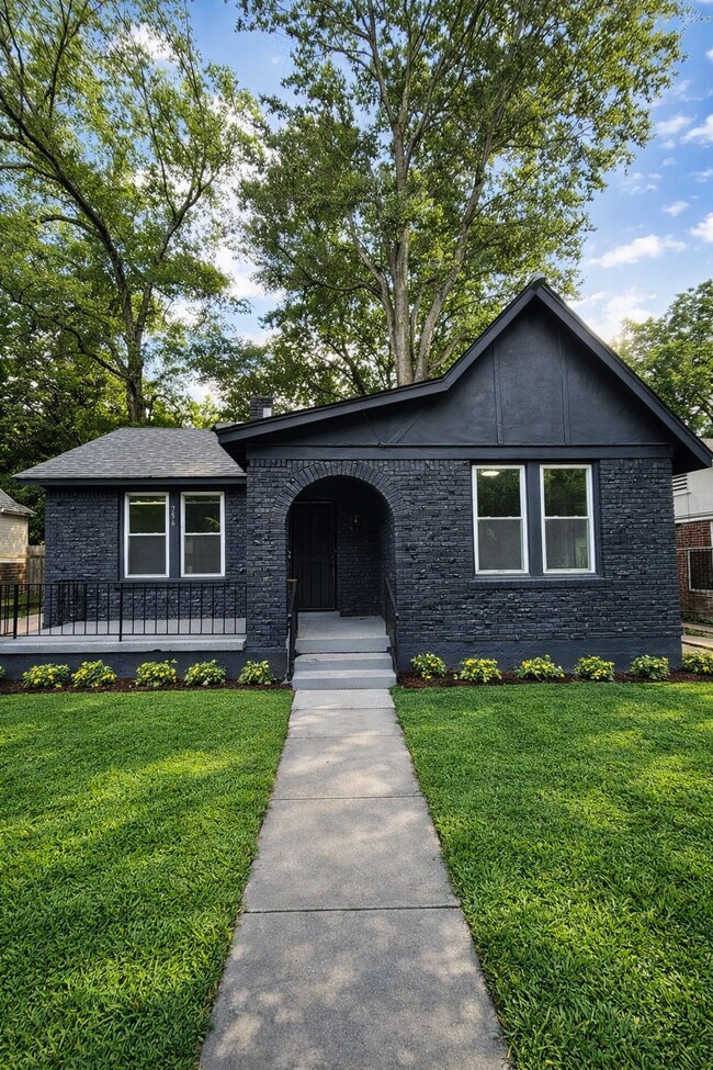 Building Photo - 756 Kippley St