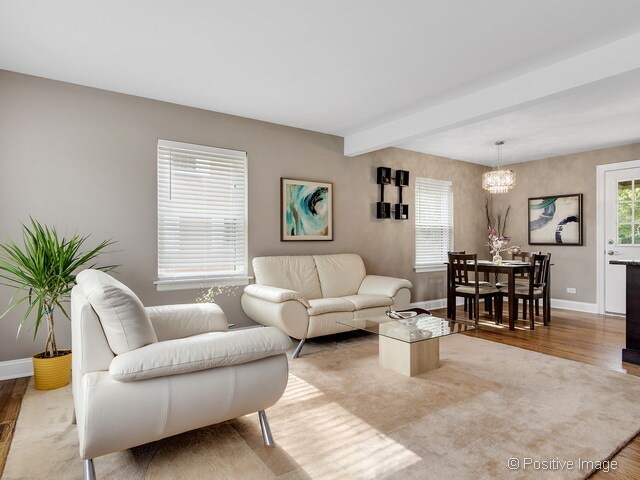 Building Photo - 124 Iroquois Dr