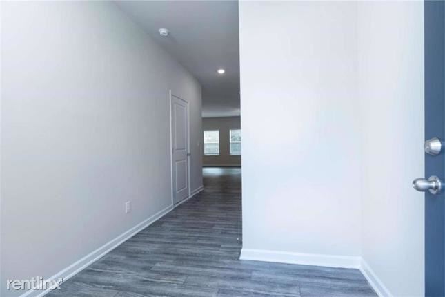 Building Photo - 3 br, 2 bath House - 4928 Lower Elm Street