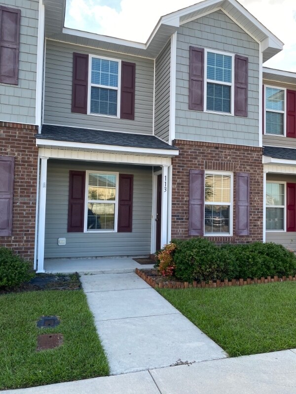 Foto del edificio - 113 Glen Cannon Drive