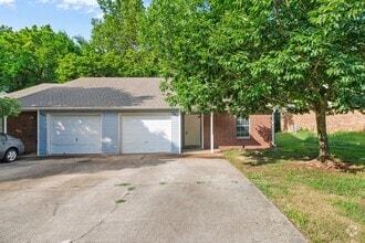 Building Photo - 2845 Riverridge Dr