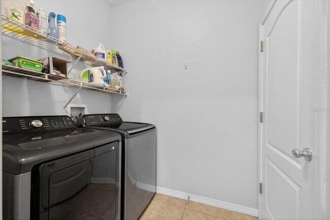 Foto del edificio - 1108 Beech Grove Pl