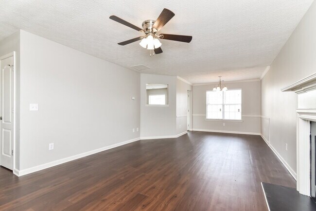 Building Photo - 5160 Towne Park Dr
