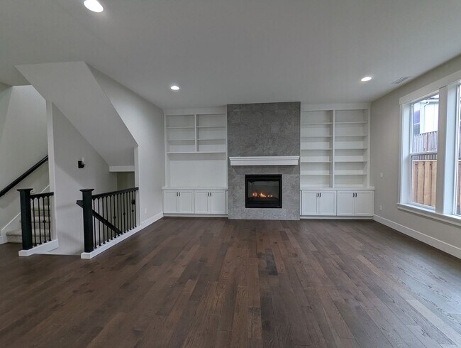 Foto del edificio - Outstanding 5 BD* 3 BA* Single Family Home...