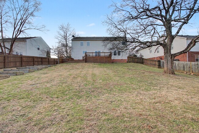 Building Photo - 2932 Burtonwood Dr