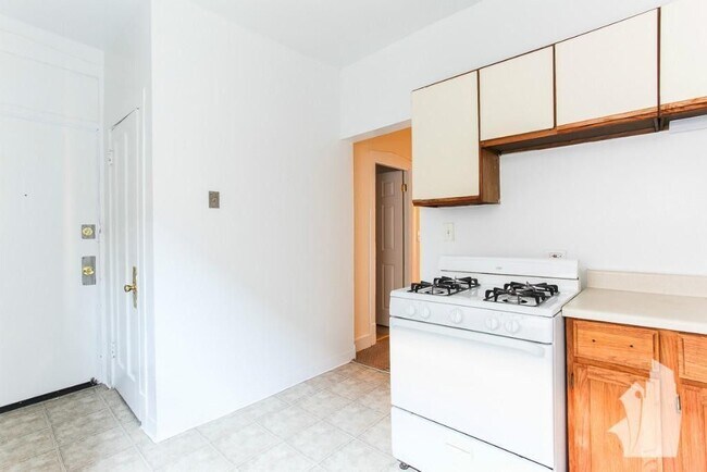 Foto del edificio - 1530 N Kedzie Ave
