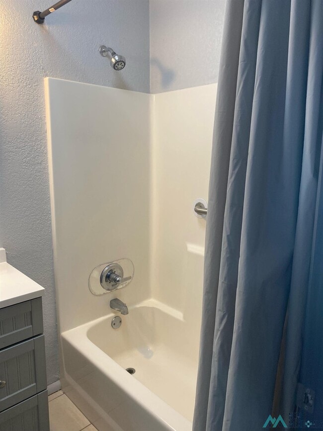 Foto del edificio - 908.5 Bullock Ct