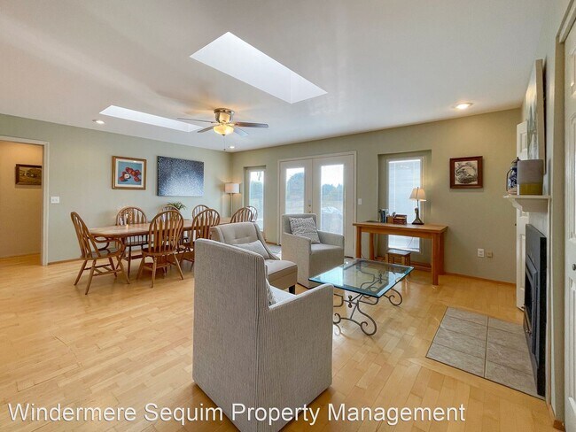 Building Photo - 3 br, 2 bath House - 103 Majesty Way