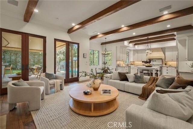 Foto del edificio - 4103 Farmdale Ave