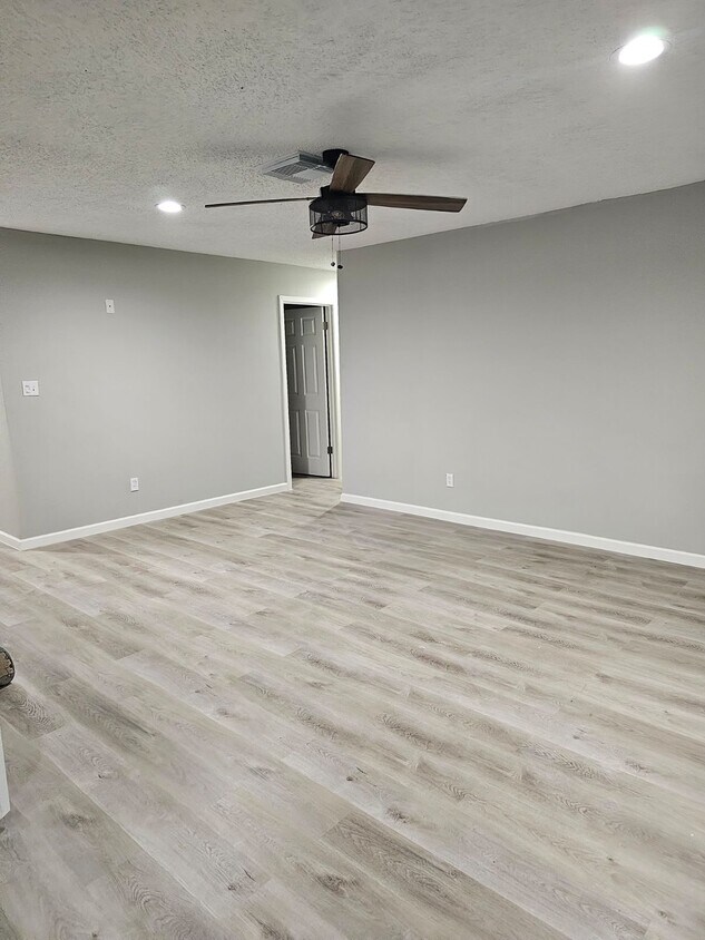Primary Photo - 3219 Myatt Ln