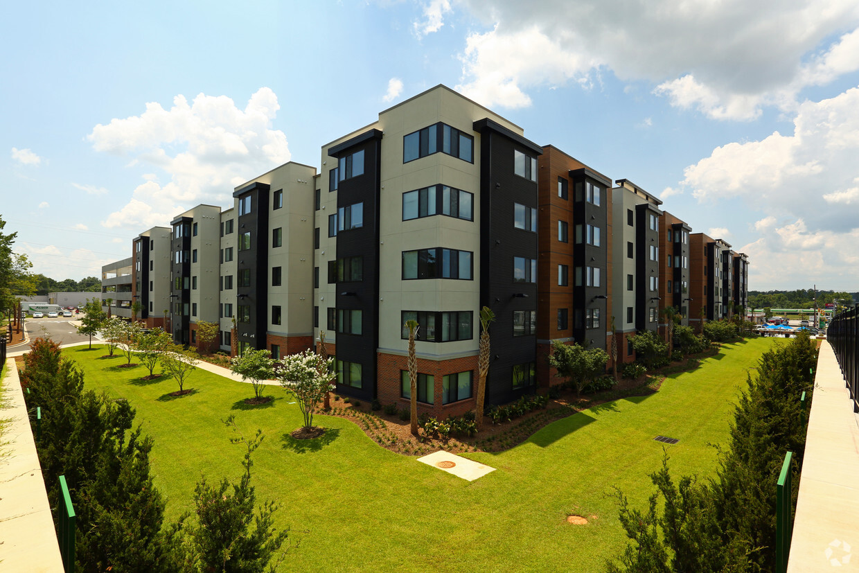 Foto principal - Park Place Columbia (Student Housing)