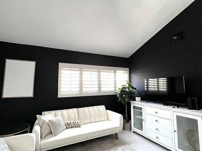 Foto del edificio - 1428 S Camino Real