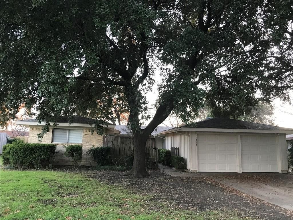 1804 Glengarry Dr, Carrollton, TX 75006 House Rental in Carrollton