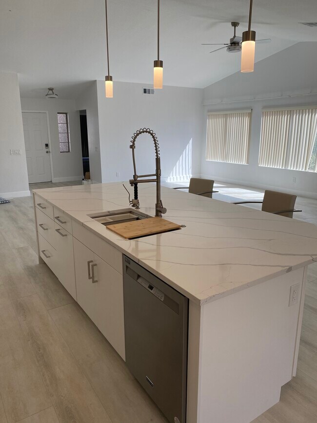 Foto del edificio - 23614 S Desert Moon Ct