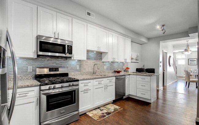 Foto del edificio - 2206 E Fayette St